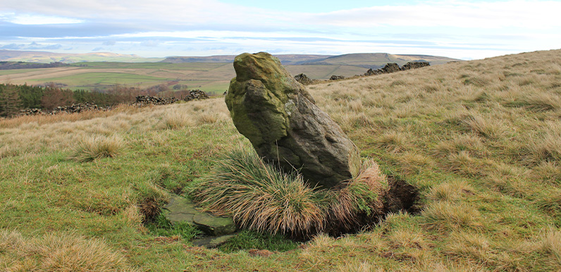 Foxlow Edge burial site?