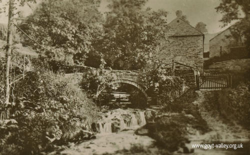 The packhorse bridge. c.1910