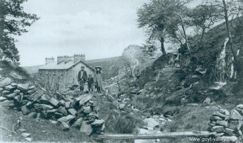 Paint Mill Cottages. c.1900.
