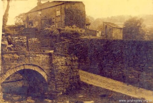 Packhorse Bridge. c.1910.