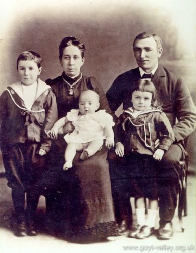 The Oyarzabel family. c.1910.